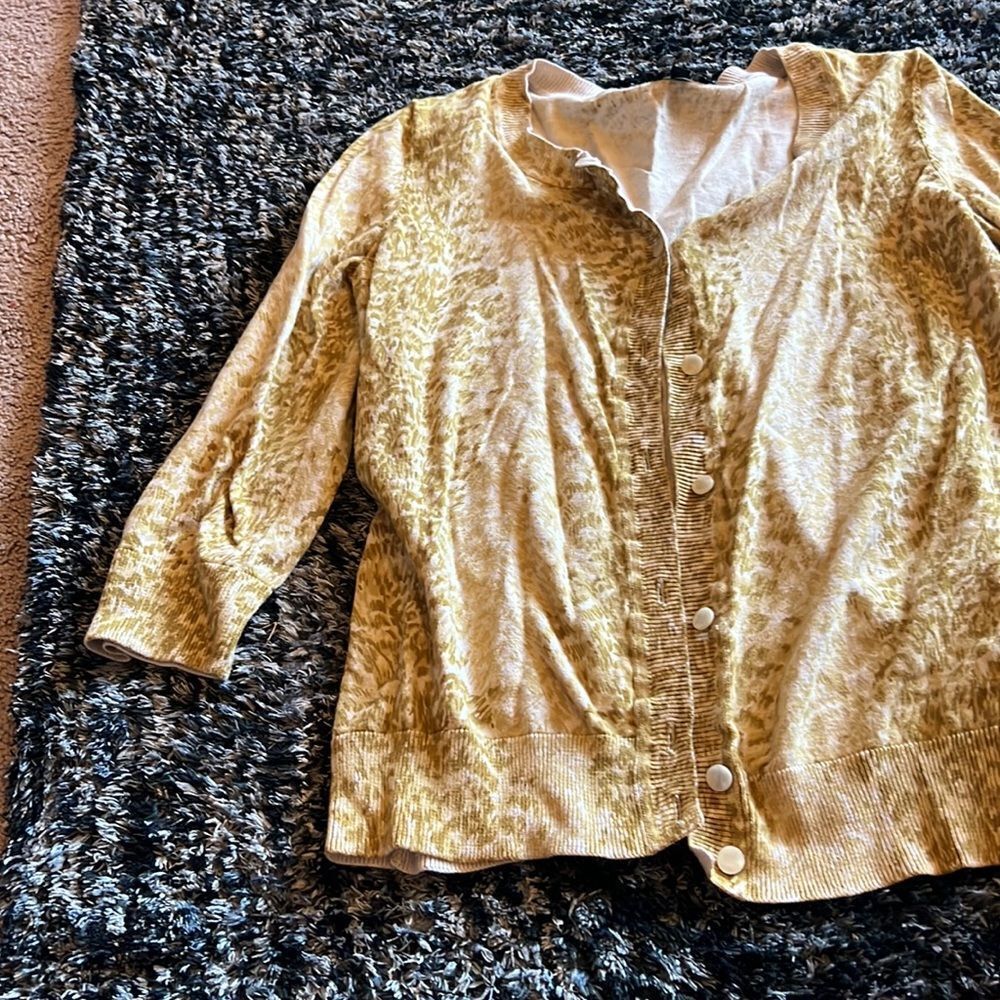 Talbots medium cardigan - Picture 3 of 5